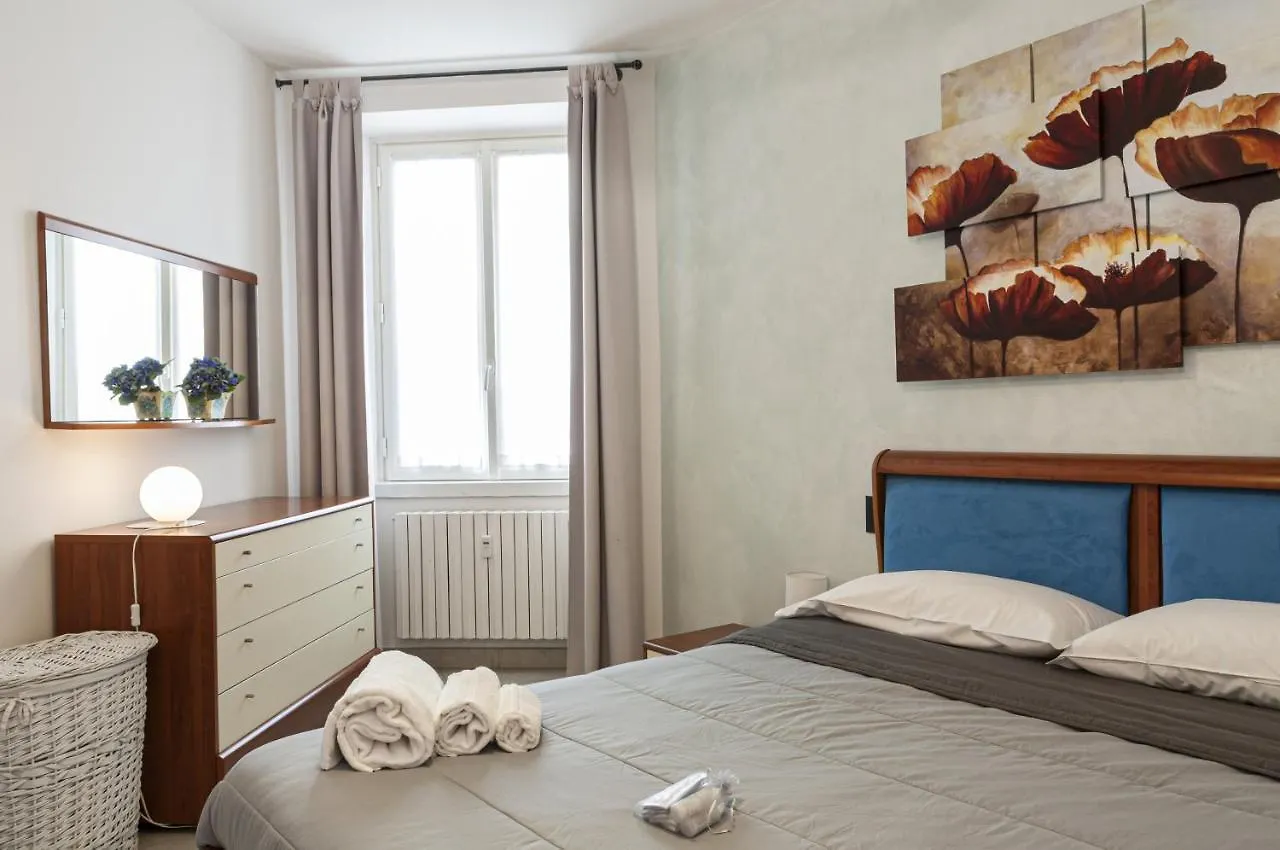 Villa Fenix Bérgamo 0*,  Italia